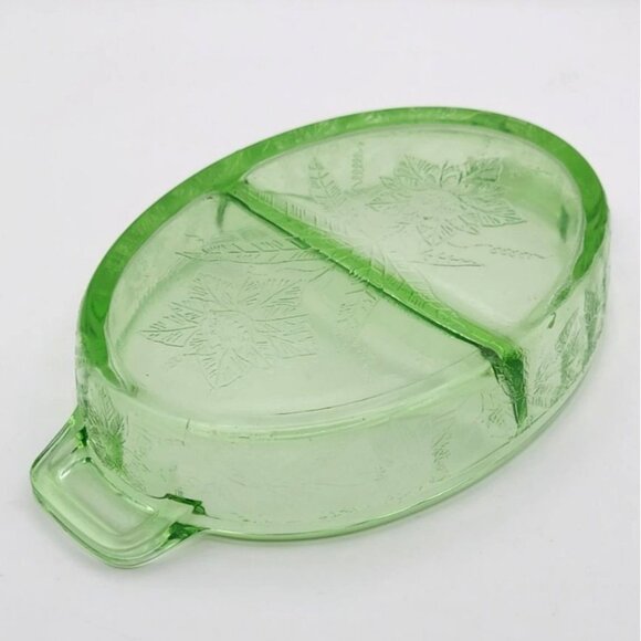 Vintage Jeannette Glass Floral Poinsettia Green Divided Oval Relish Dish Uranium - Picture 6 of 9